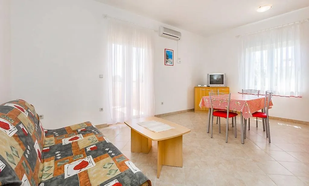 Apartments Cukon Medulin