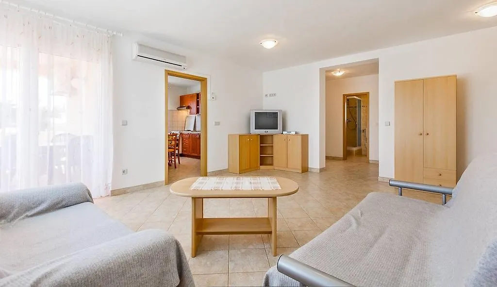Apartments Cukon Medulin