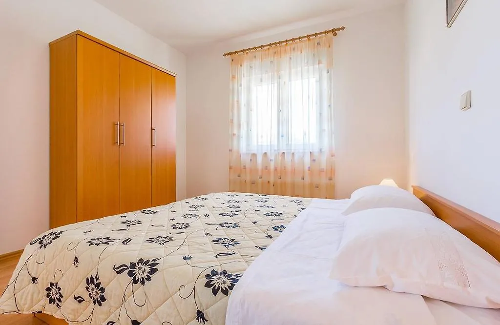 Apartments Cukon Medulin