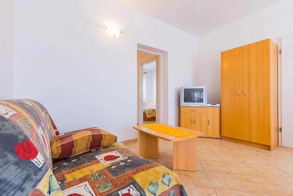 Apartments Cukon Medulin